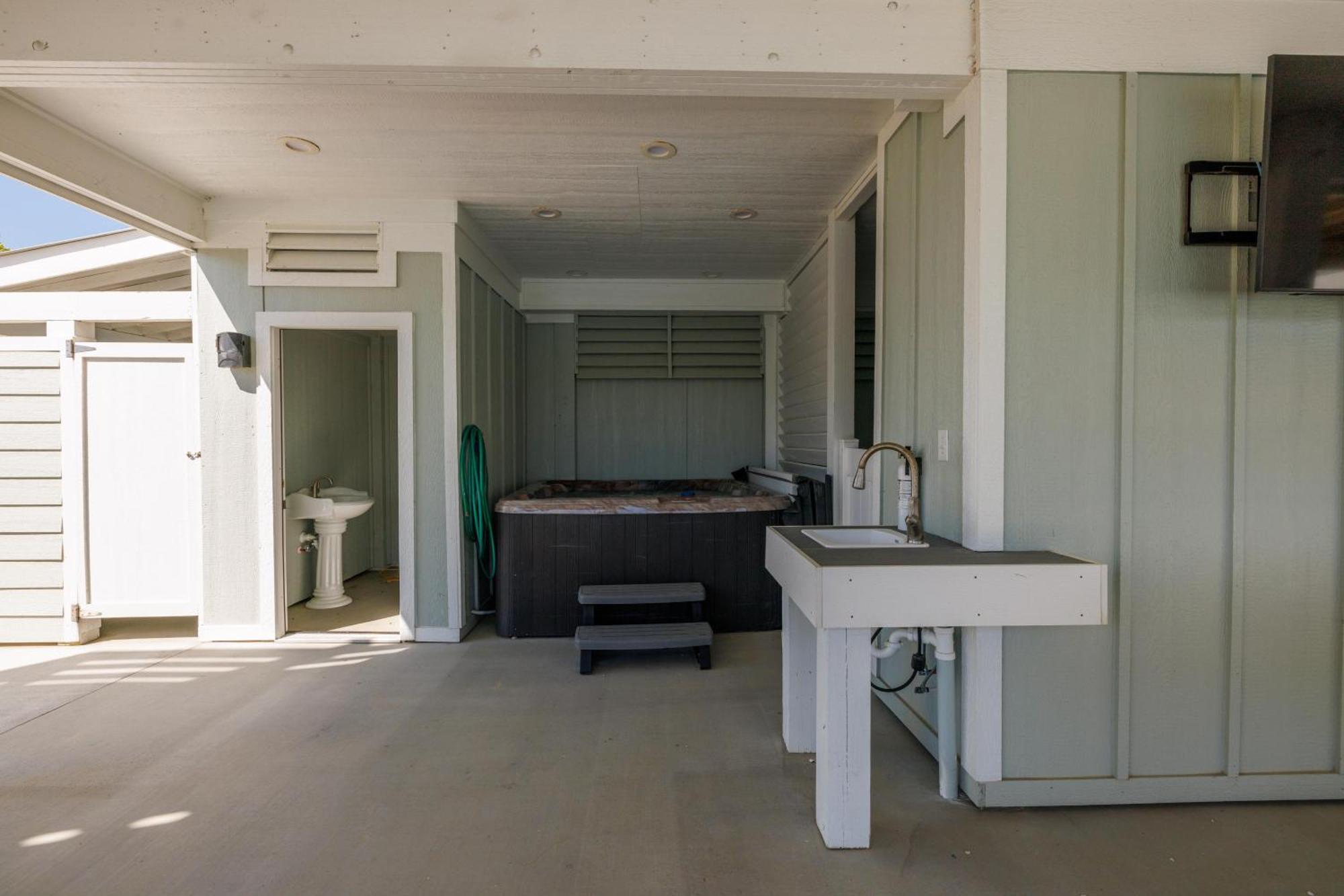 508 Conch Crescent--Ocean Sands South Section B Корола Екстериор снимка